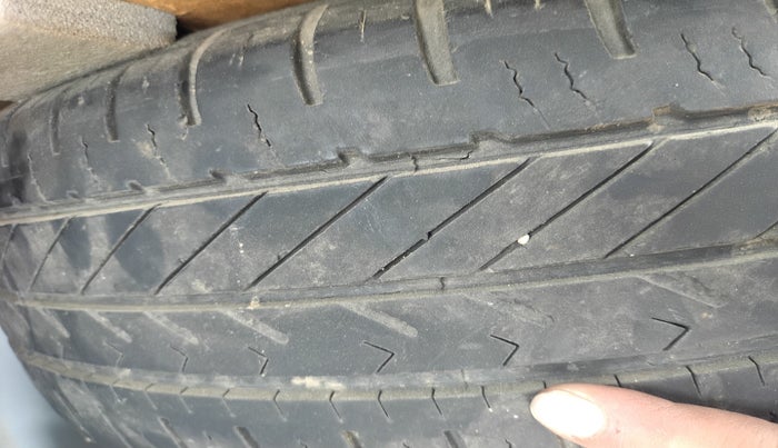 2019 Hyundai Elite i20 MAGNA PLUS 1.2, Petrol, Manual, 54,172 km, tyre