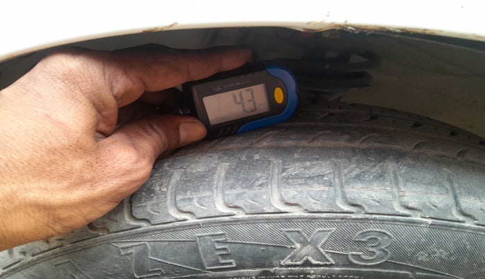 2016 Maruti Alto K10 VXI, Petrol, Manual, 44,143 km, tyre