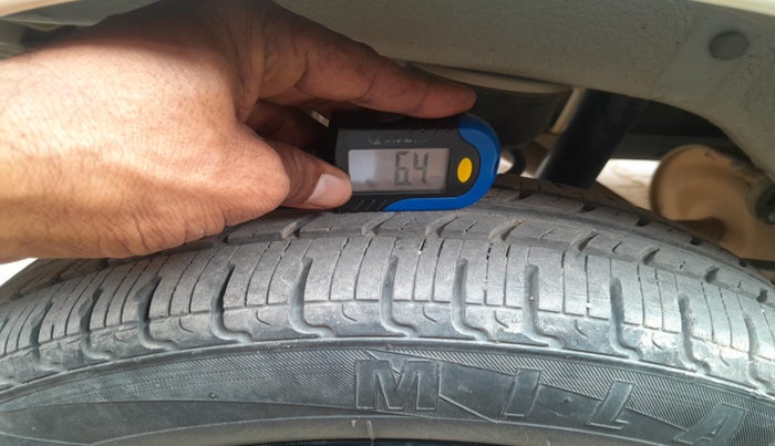 2016 Maruti Alto K10 VXI, Petrol, Manual, 44,143 km, tyre