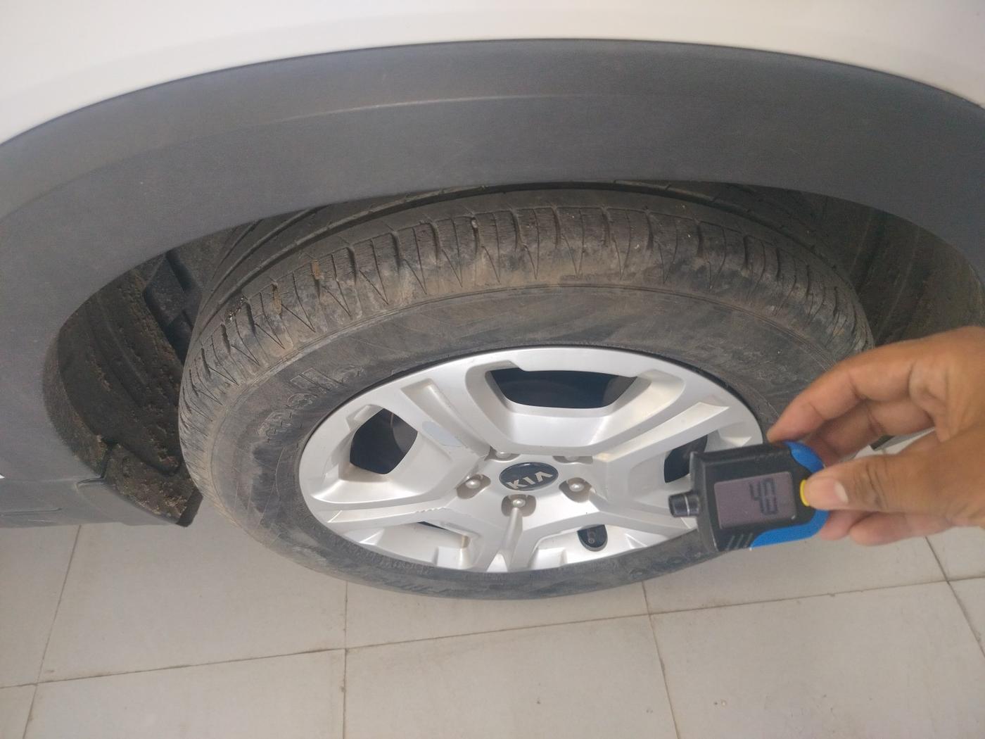 2020 KIA SONET HTX 1.0 IMT, Petrol, Manual, 35,418 km, tyre