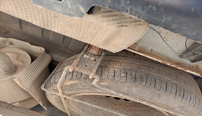 2017 Renault Lodgy 85 PS RXE 8 STR, Diesel, Manual, 1,49,581 km, tyre