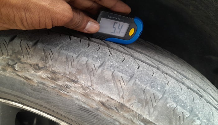 2019 Mahindra XUV500 W11, Diesel, Manual, 92,175 km, tyre