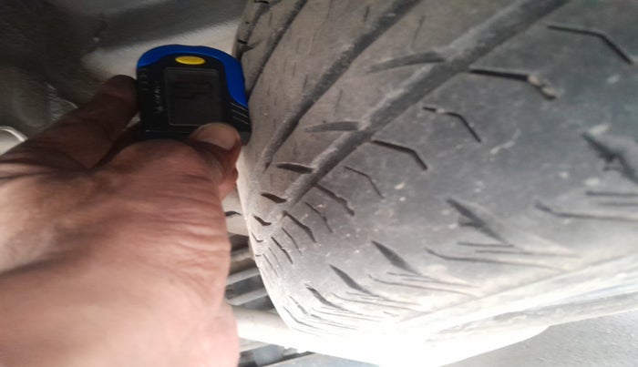 2019 Mahindra XUV500 W11, Diesel, Manual, 92,175 km, tyre