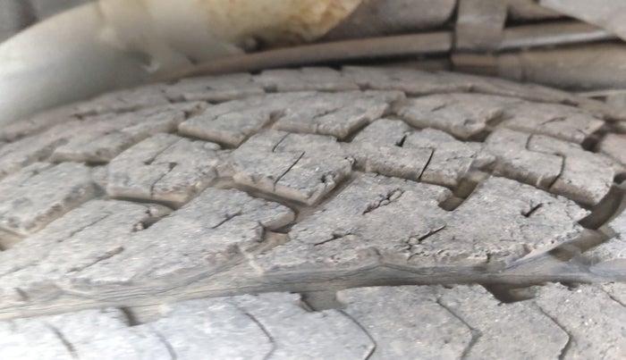 2012 Mahindra XUV500 W8, Diesel, Manual, 1,59,288 km, tyre