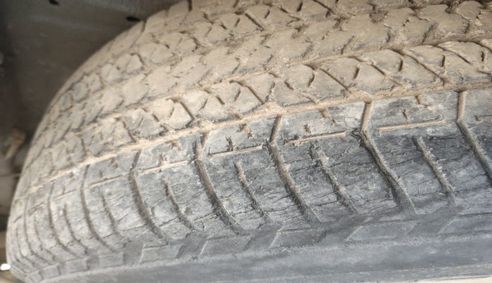 2012 Mahindra XUV500 W8, Diesel, Manual, 1,59,288 km, tyre