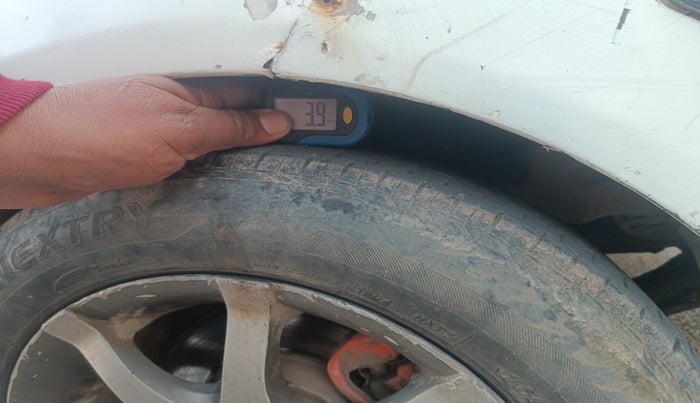 2014 Hyundai Santro Xing GLS, Petrol, Manual, 1,21,200 km, tyre