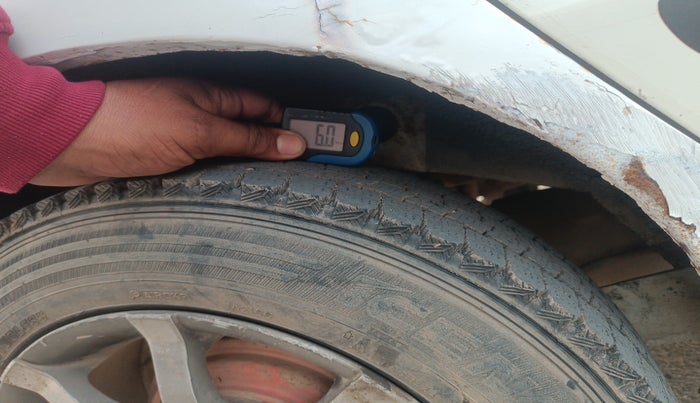 2014 Hyundai Santro Xing GLS, Petrol, Manual, 1,21,200 km, tyre