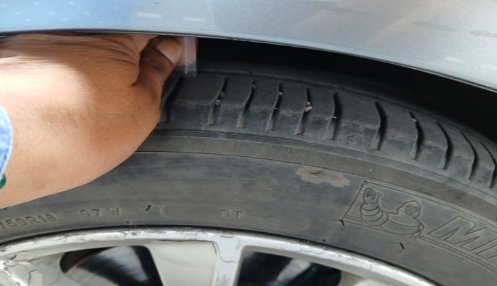 2018 Volvo S90 D4 INSCRIPTION , Diesel, Automatic, 1,16,812 km, tyre