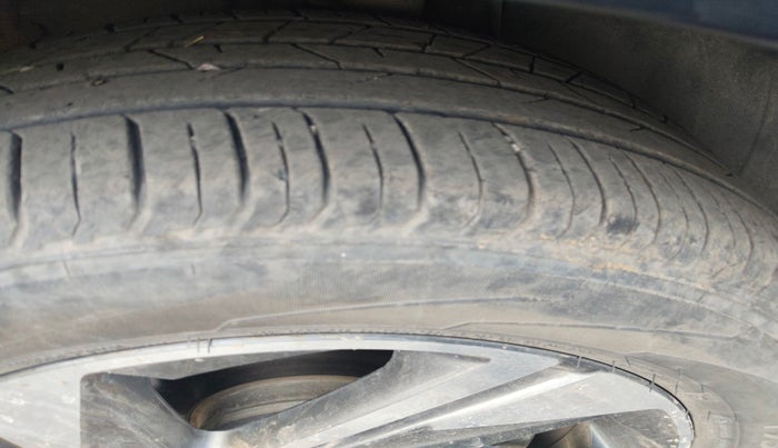 2023 Hyundai NEW I20 ASTA (O) 1.2 IVT, Petrol, Automatic, 29,915 km, tyre