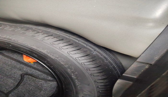 2023 Hyundai NEW I20 ASTA (O) 1.2 IVT, Petrol, Automatic, 29,915 km, tyre