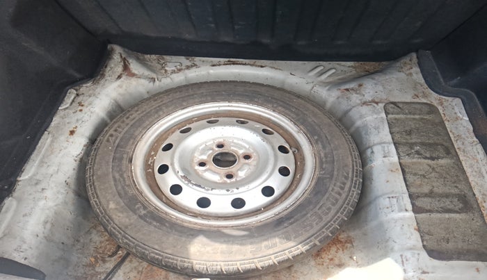 2016 Hyundai XCENT PRIME T CRDI, Diesel, Manual, 93,271 km, tyre