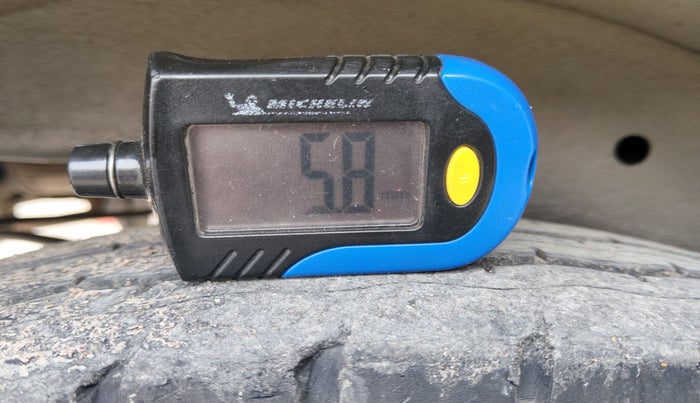 2020 Maruti Eeco 5 STR WITH A/C+HTR CNG, Petrol, Manual, 87,297 km, tyre