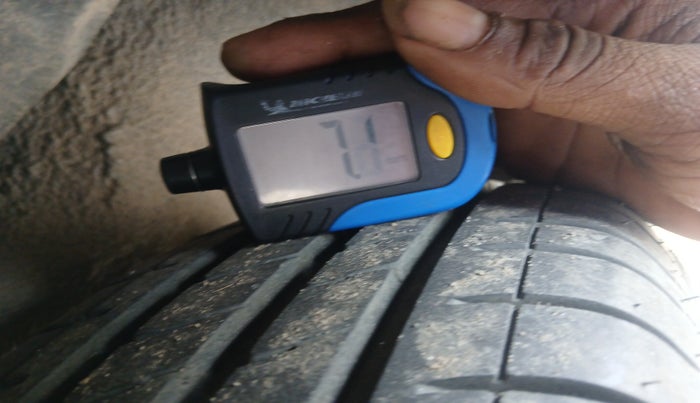 2011 Hyundai i10 MAGNA 1.2, Petrol, Manual, 82,608 km, tyre