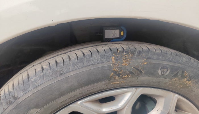 2013 Ford Ecosport TITANIUM 1.5L DIESEL, Diesel, Manual, 1,29,248 km, tyre