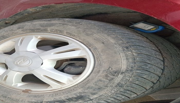 2011 Hyundai i20 SPORTZ (O) 1.2, Petrol, Manual, 43,361 km, tyre