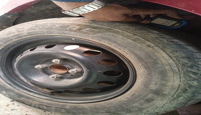 2011 Hyundai i20 SPORTZ (O) 1.2, Petrol, Manual, 43,361 km, tyre