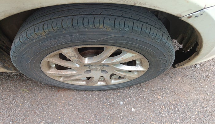 2014 Maruti Swift Dzire VDI, Diesel, Manual, 2,29,869 km, tyre