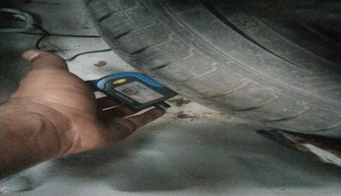 2017 Maruti Dzire LXI, Petrol, Manual, 1,15,371 km, tyre