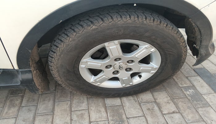 2012 Mahindra Xylo E8 BS-III, Diesel, Manual, 1,48,226 km, tyre