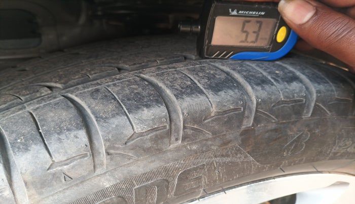 2017 Hyundai Elite i20 ASTA 1.4 CRDI (O), Diesel, Manual, 57,332 km, tyre