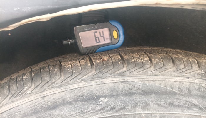 2011 Maruti Swift Dzire VXI, Petrol, Manual, 1,30,200 km, tyre