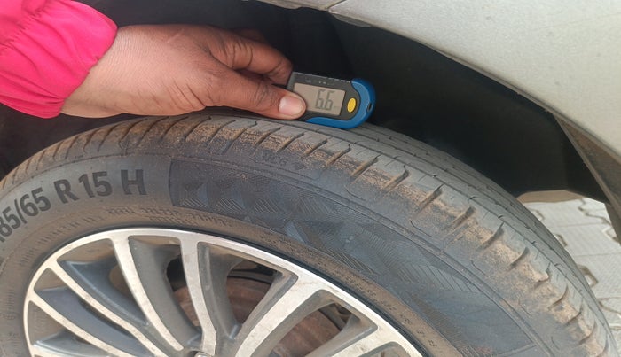 2017 Maruti Dzire ZXI PLUS AMT, Petrol, Automatic, 1,61,246 km, tyre