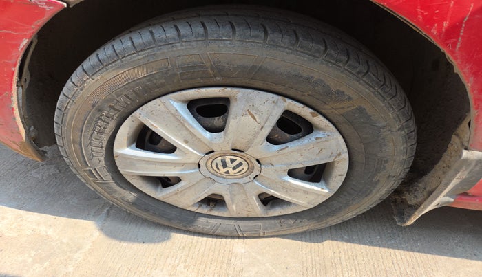 2011 Volkswagen Polo COMFORTLINE 1.2L PETROL, Petrol, Manual, 87,598 km, tyre