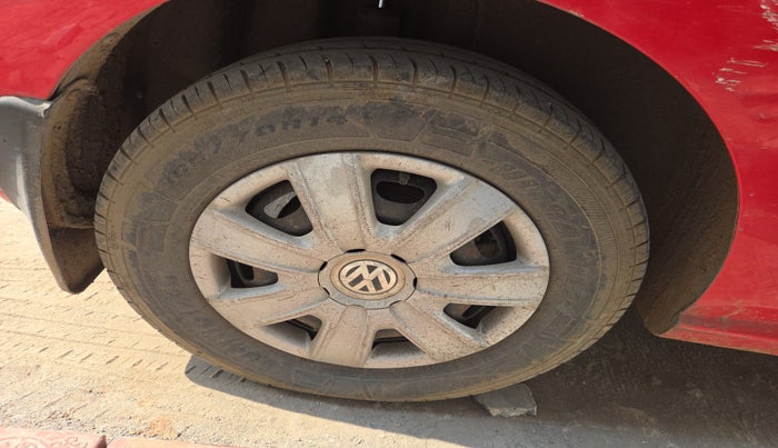 2011 Volkswagen Polo COMFORTLINE 1.2L PETROL, Petrol, Manual, 87,598 km, tyre