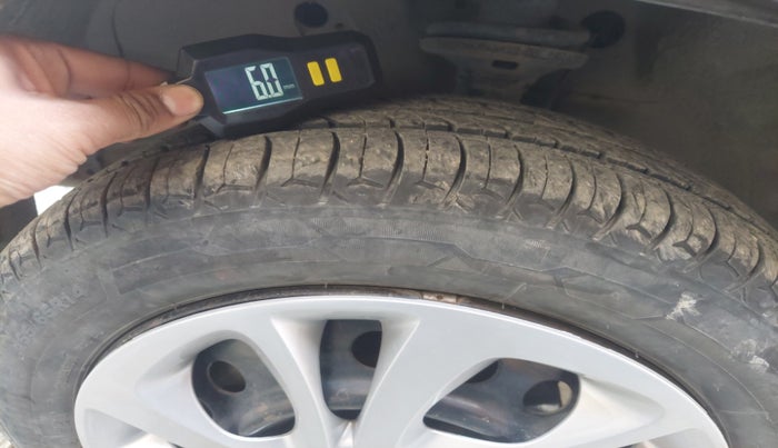 2011 Maruti Wagon R 1.0 VXI, Petrol, Manual, 1,02,867 km, tyre