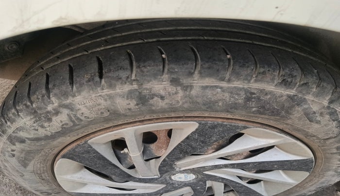 2016 Honda City 1.5L I-DTEC SV, Diesel, Manual, 1,43,431 km, tyre