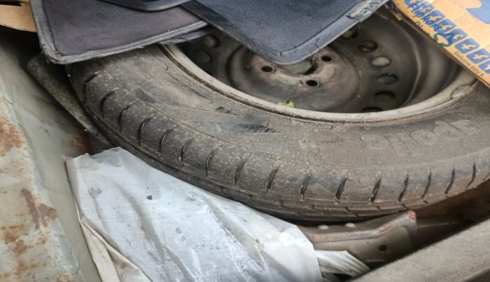 2016 Honda City 1.5L I-DTEC SV, Diesel, Manual, 1,43,431 km, tyre