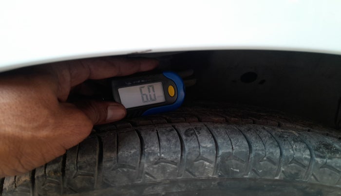 2014 Maruti Wagon R 1.0 VXI, Petrol, Manual, 1,39,348 km, tyre