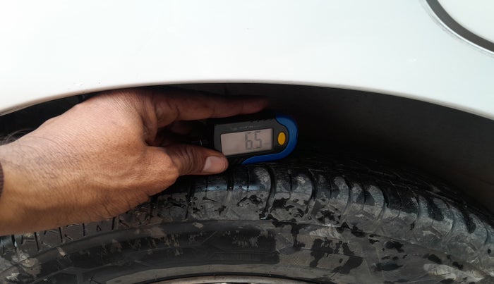 2014 Maruti Wagon R 1.0 VXI, Petrol, Manual, 1,39,348 km, tyre