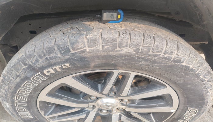 2017 Toyota Fortuner 2.8 4X4 MT, Diesel, Manual, 2,14,422 km, tyre