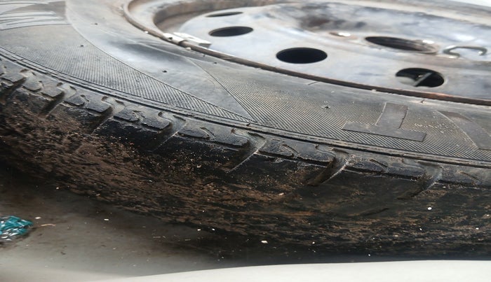 2016 Maruti Swift Dzire VDI ABS, Diesel, Manual, 2,66,885 km, tyre