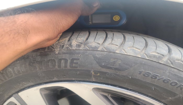 2022 Hyundai AURA SX 1.2, Petrol, Manual, 77,104 km, tyre