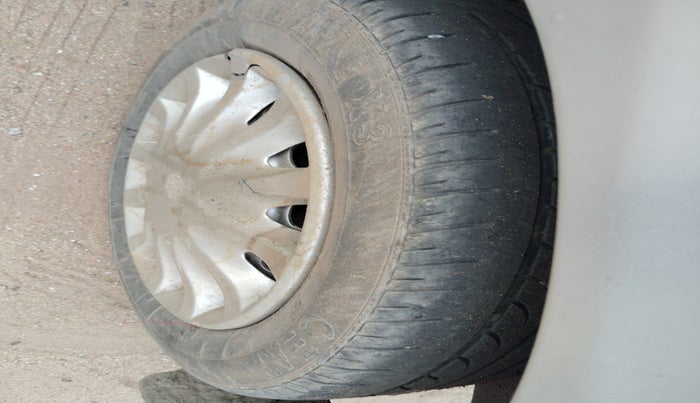 2015 Tata Indigo ECS LX CR4, Diesel, Manual, 97,814 km, tyre