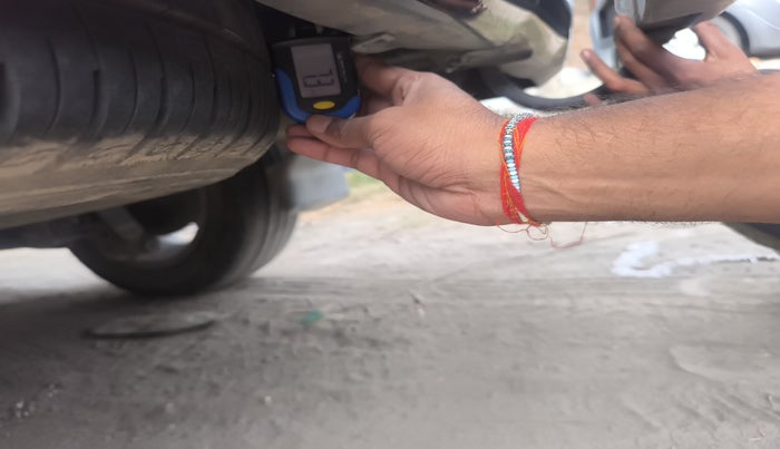 2016 Toyota Innova Crysta 2.8 ZX AT 7 STR, Diesel, Automatic, 2,51,670 km, tyre