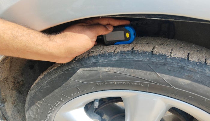 2013 Skoda Rapid ELEGANCE 1.6 TDI CR MT, Diesel, Manual, 1,25,389 km, tyre