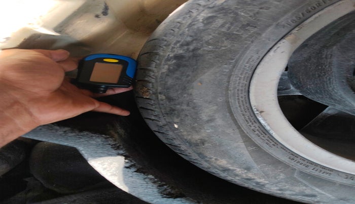 2013 Skoda Rapid ELEGANCE 1.6 TDI CR MT, Diesel, Manual, 1,25,389 km, tyre