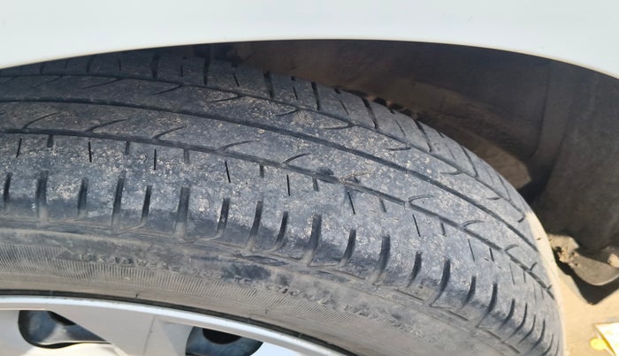 2016 Hyundai Elite i20 MAGNA 1.2, Petrol, Manual, 69,335 km, tyre