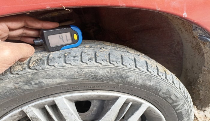 2011 Maruti Alto K10 LXI, Petrol, Manual, 64,950 km, tyre