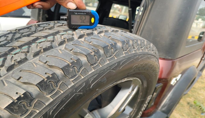 2021 Mahindra Thar LX  P 4WD AT CONVERTIBLE, Petrol, Automatic, 56,084 km, tyre