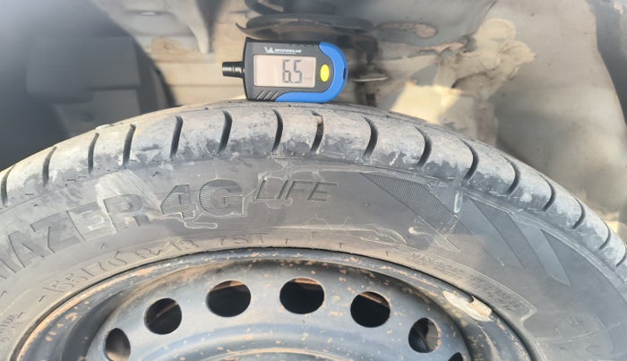 2015 Datsun Go Plus A, Petrol, Manual, 64,213 km, tyre