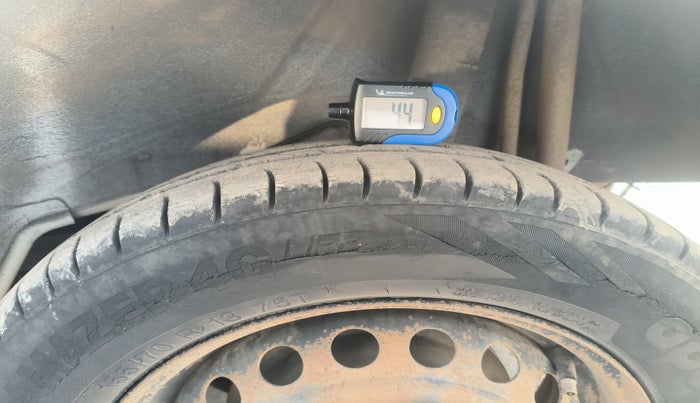 2015 Datsun Go Plus A, Petrol, Manual, 64,213 km, tyre