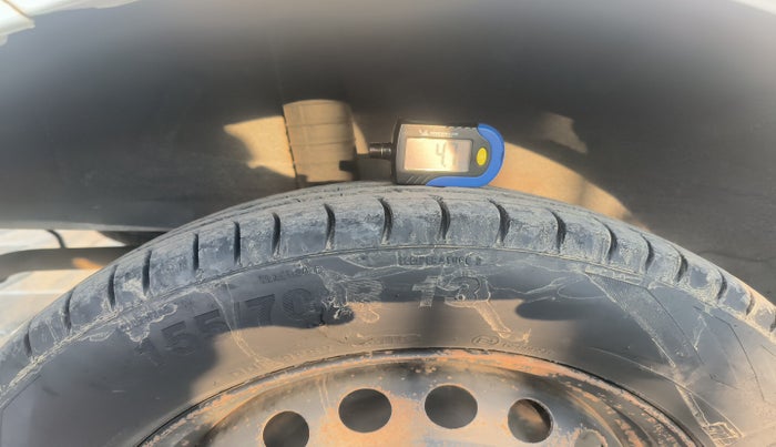 2015 Datsun Go Plus A, Petrol, Manual, 64,213 km, tyre