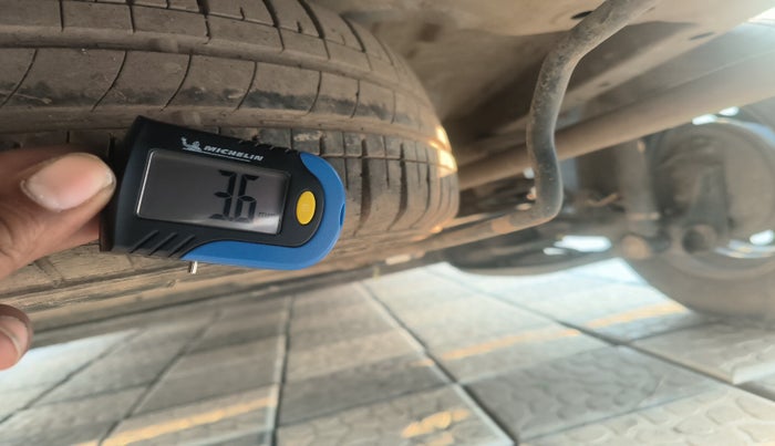 2015 Datsun Go Plus A, Petrol, Manual, 64,213 km, tyre