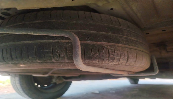 2022 Maruti Ertiga VXI CNG, Petrol, Manual, 87,750 km, tyre