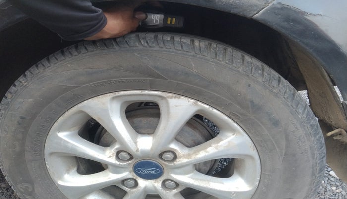 2012 Ford Figo TITANIUM 1.4 DIESEL, Diesel, Manual, 1,28,519 km, tyre