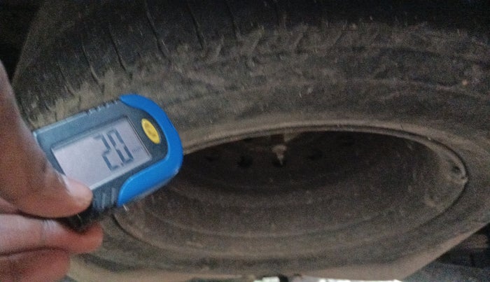 2017 Mahindra XUV500 W6, Diesel, Manual, 1,66,942 km, tyre